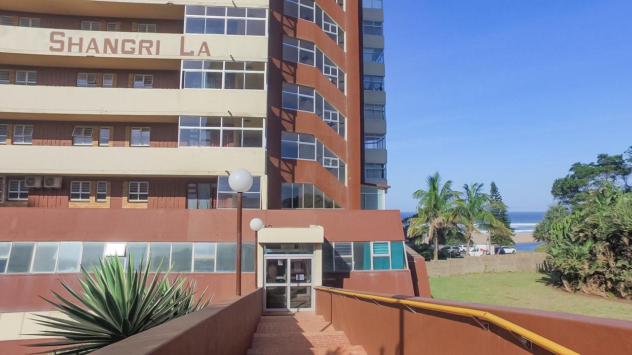 South Coast Beachfront Holiday Apartments Amanzimtoti Exterior photo