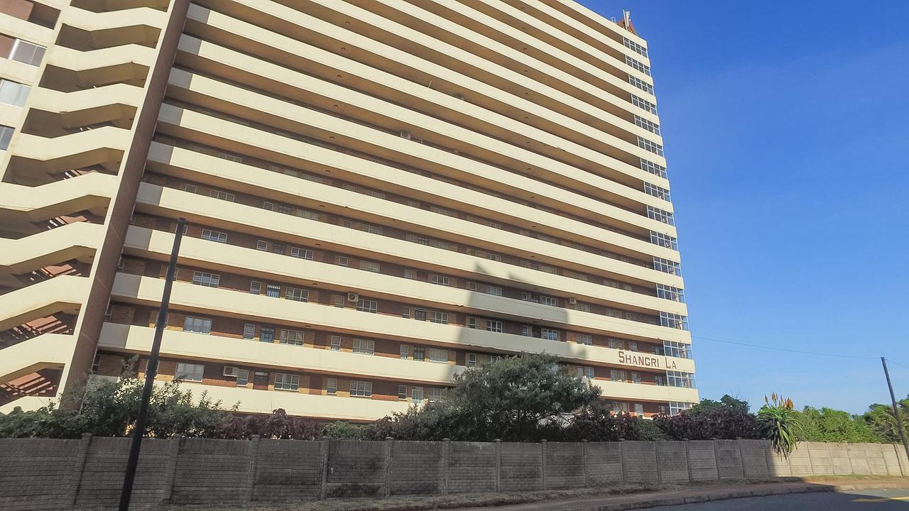 South Coast Beachfront Holiday Apartments Amanzimtoti Exterior photo